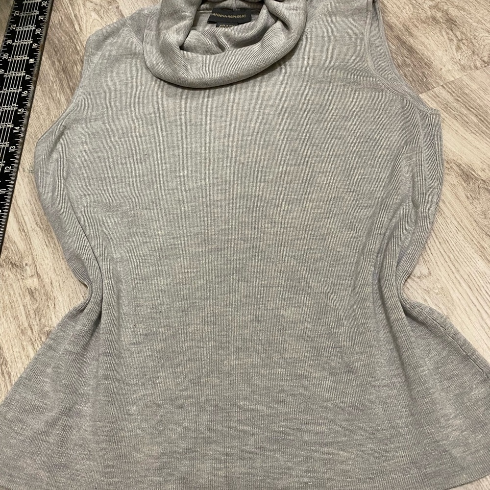Banana Republic gray cowl neck shell